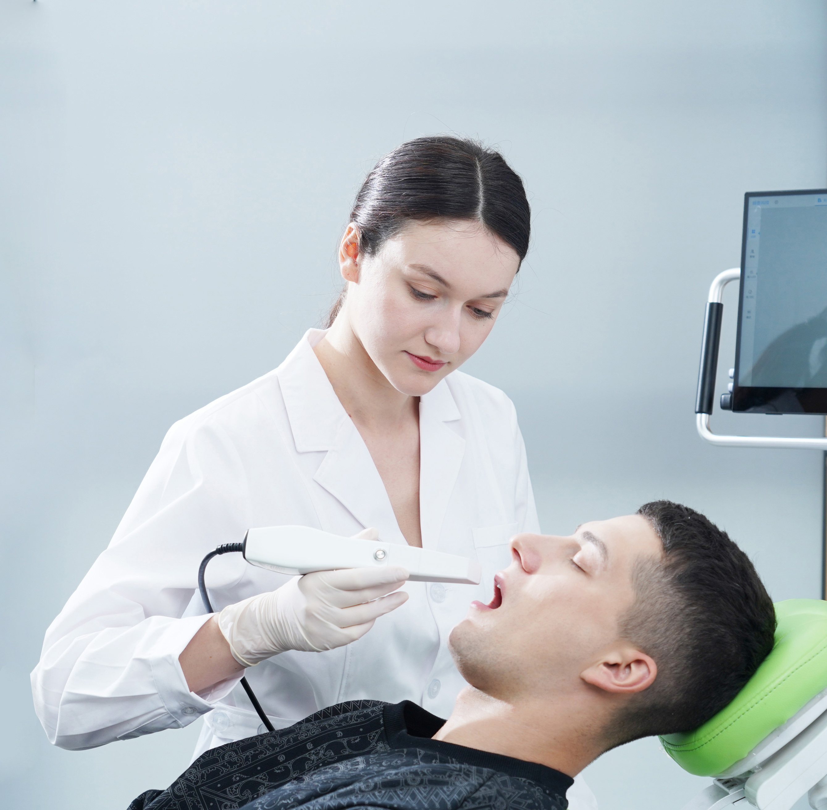 Как внутриротовые сканеры помогают стоматологическим лабораториям?